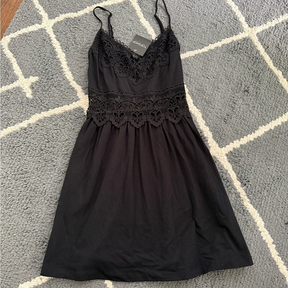 Topshop NWT Black Lace Dress - Picture 2 of 5